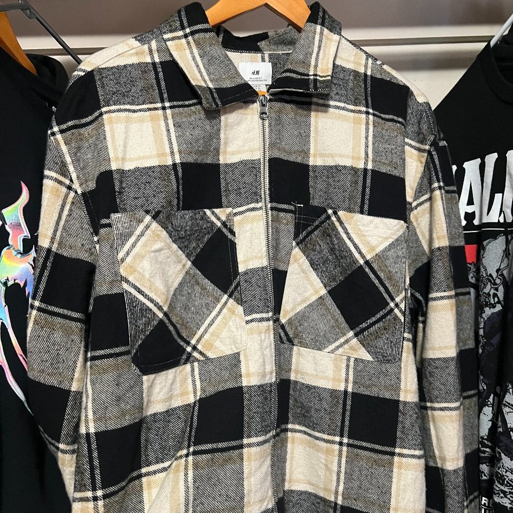 H&M Plaid zipup Flannel